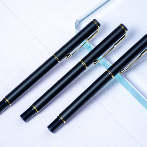 Metal Pen Black