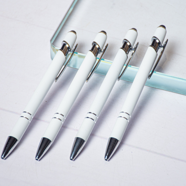 Rubber Pen White